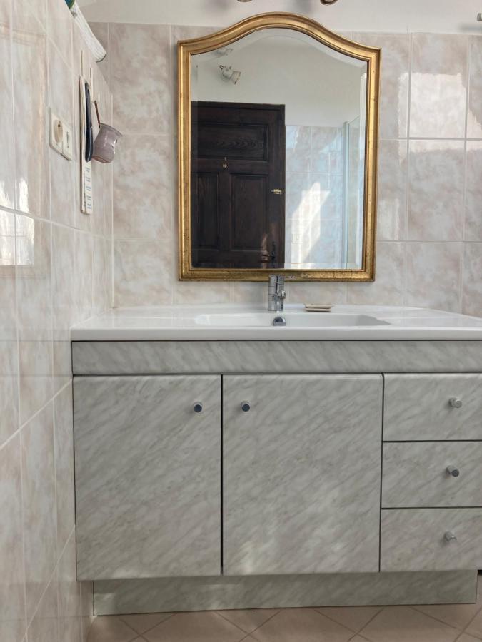 Gite Belle Vue Bed & Breakfast Visan Bagian luar foto